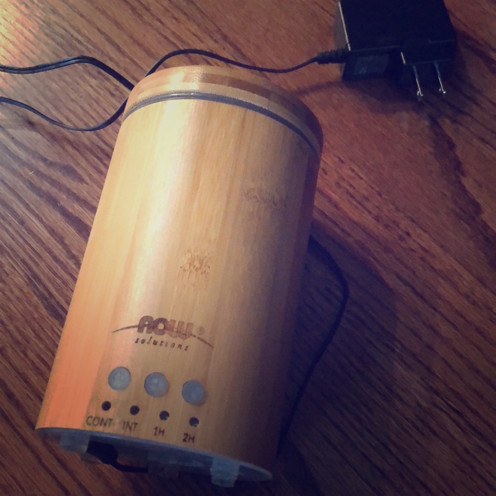 Essential oil diffuser